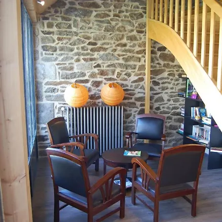 & Domaine De La Garaye Bed & Breakfast