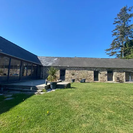 & Domaine De La Garaye Bed & Breakfast