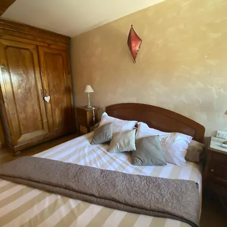 & Domaine De La Garaye Bed & Breakfast Dinan
